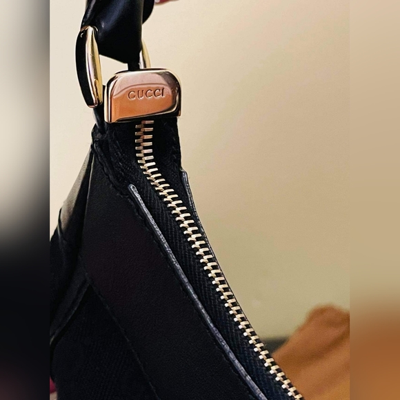 Gucci D Ring Hobo Canvas - Picture 4 of 16